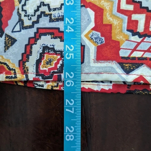 Vintage Classic Collection Blouse Red/Gray/Blue/Gold Geometric Pattern Size 18 - Picture 8 of 11